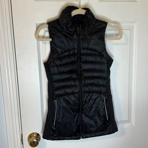 Lululemon puffer vest size 4